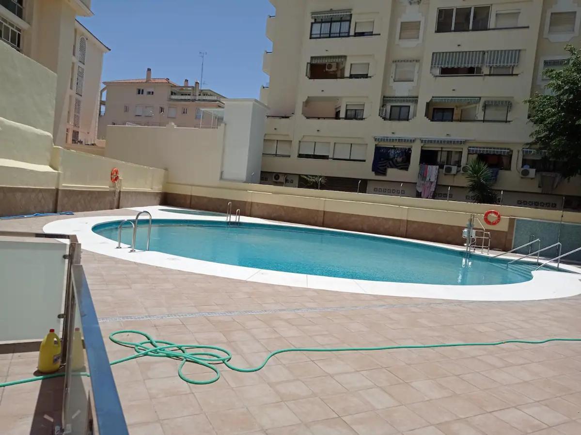 Bonito, Luminoso Y Centrico Apartamento Con Piscina Y Vistas Al Mar Lägenhet Torremolinos Exteriör bild