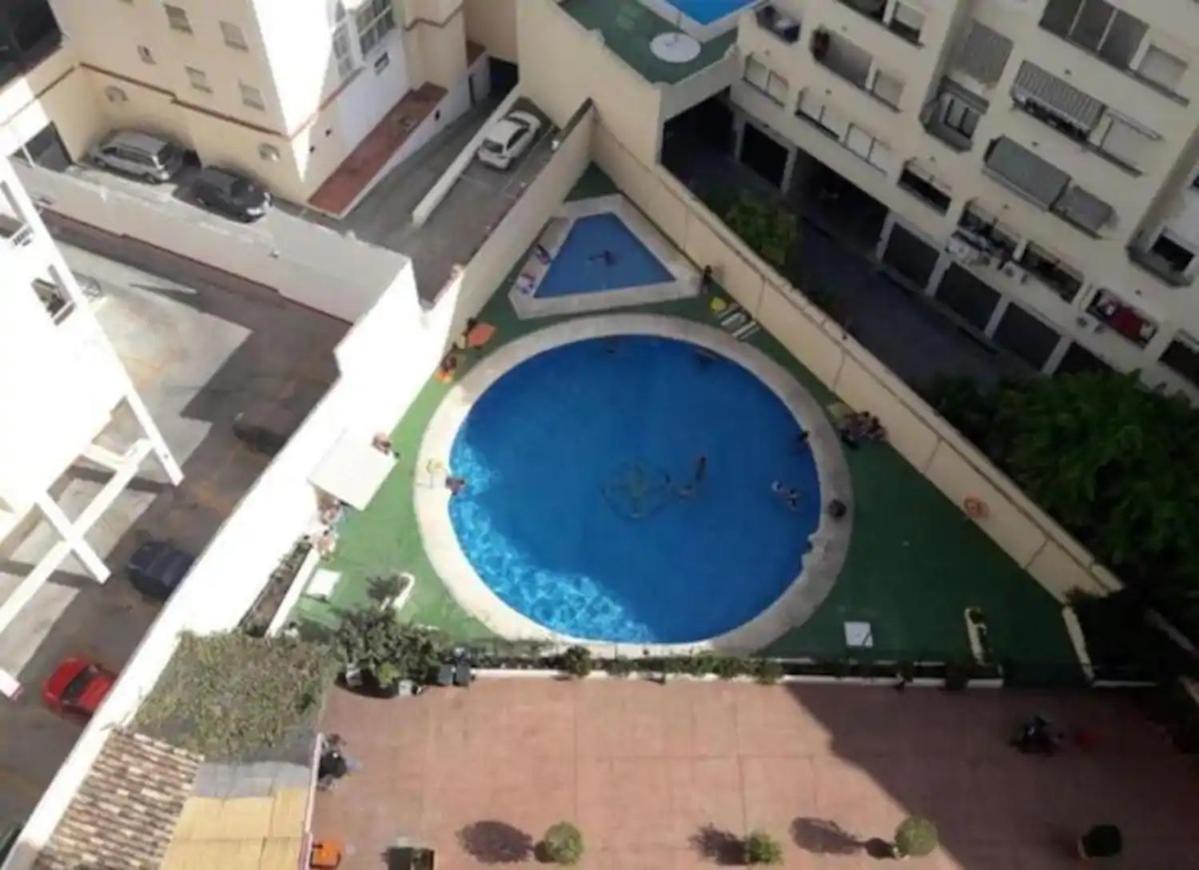 Bonito, Luminoso Y Centrico Apartamento Con Piscina Y Vistas Al Mar Lägenhet Torremolinos Exteriör bild